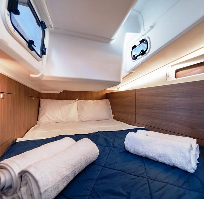 Myriana | Sun Odyssey 415 photo 9