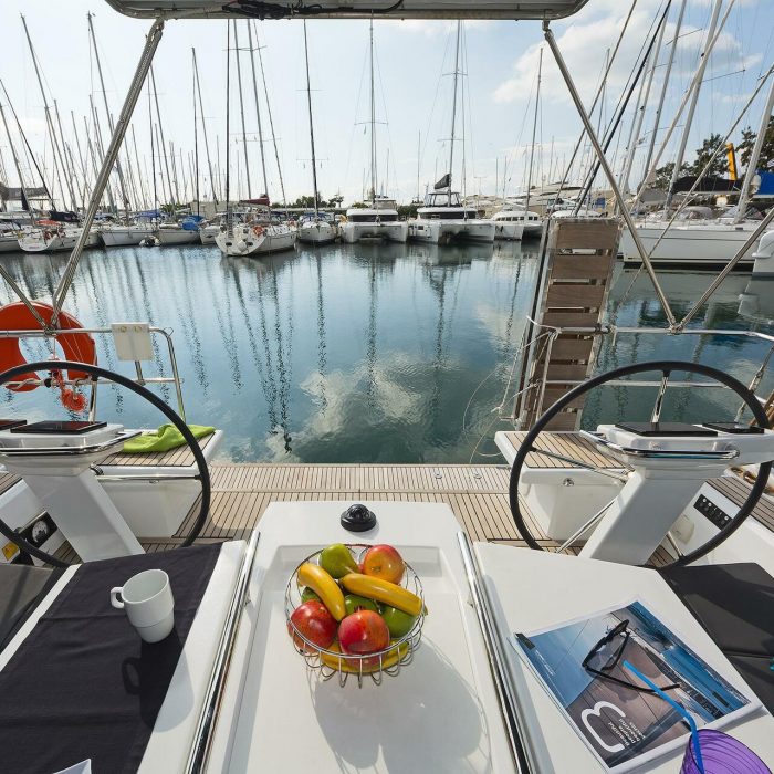 Salty Kiss | Oceanis 46.1 photo 10