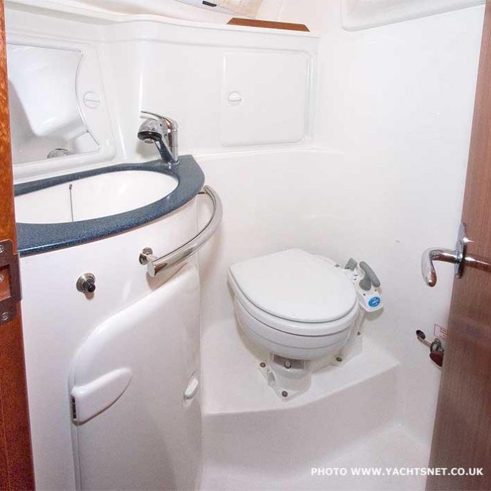 Ana | Bavaria 30 Cruiser photo 17