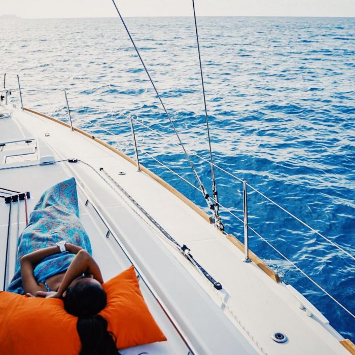 Moonshine | Oceanis 45 photo 6