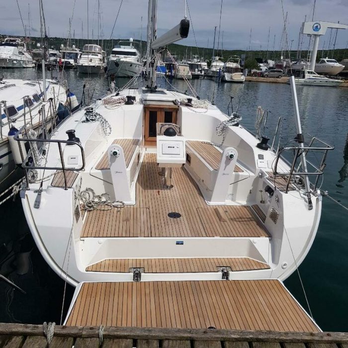 Bella | Bavaria 41 photo 2