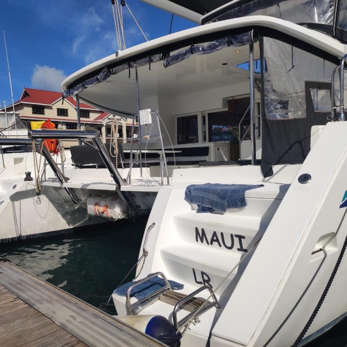 Maui | Lagoon 450 Sport photo 4