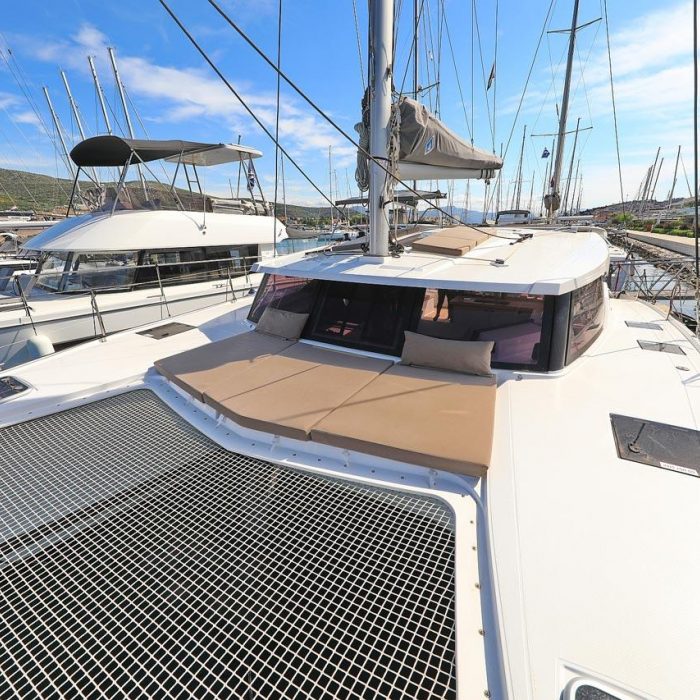 Felicitas II | Fountaine Pajot LUCIA 40 photo 3