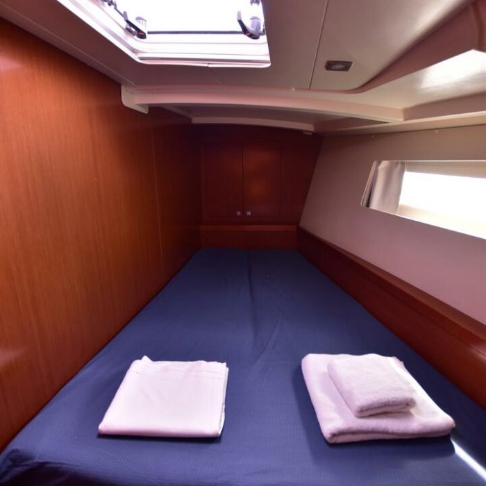 MELINDA-Excellent Condition | Oceanis 45 photo 7 MELINDA-Excellent Condition | Oceanis 45 photo 7