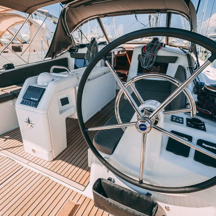 Purr | Sun Odyssey 410 photo 9