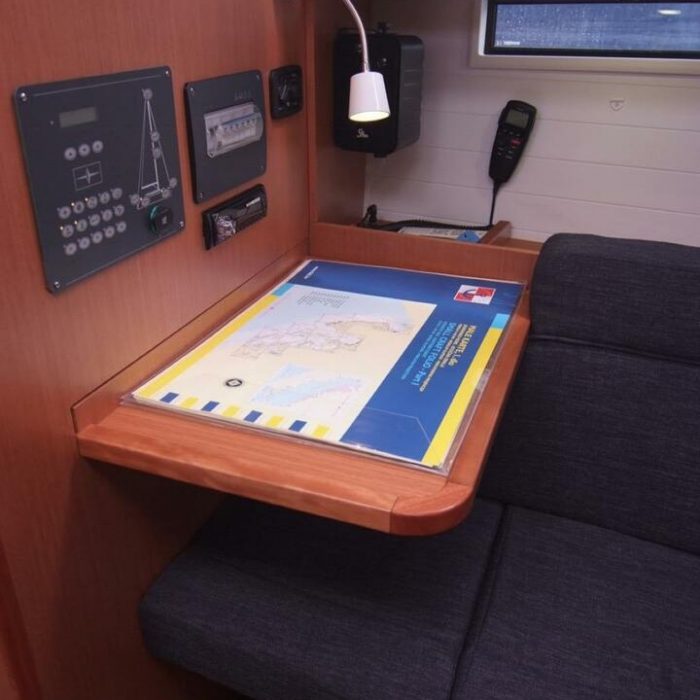 Jugo | Bavaria Cruiser 37 photo 18