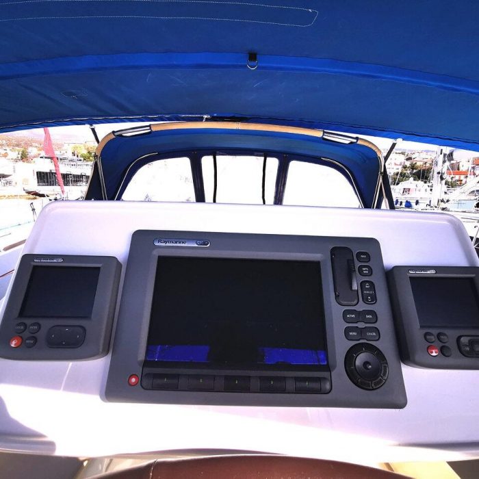 Mia | Sun Odyssey 36i photo 10