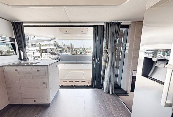 La Dolce Vita | Fountaine Pajot MY6 photo 12