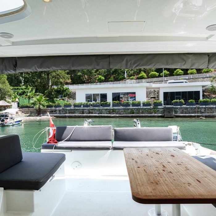 Mizu | Lagoon 40 photo 22