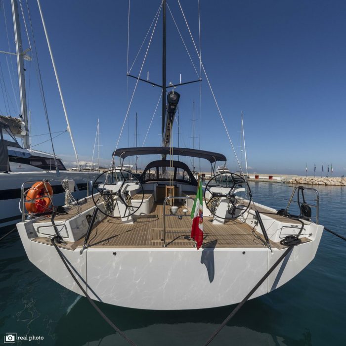 Avalon - Luxury - A/C, Watermaker | Solaris 55 photo 15