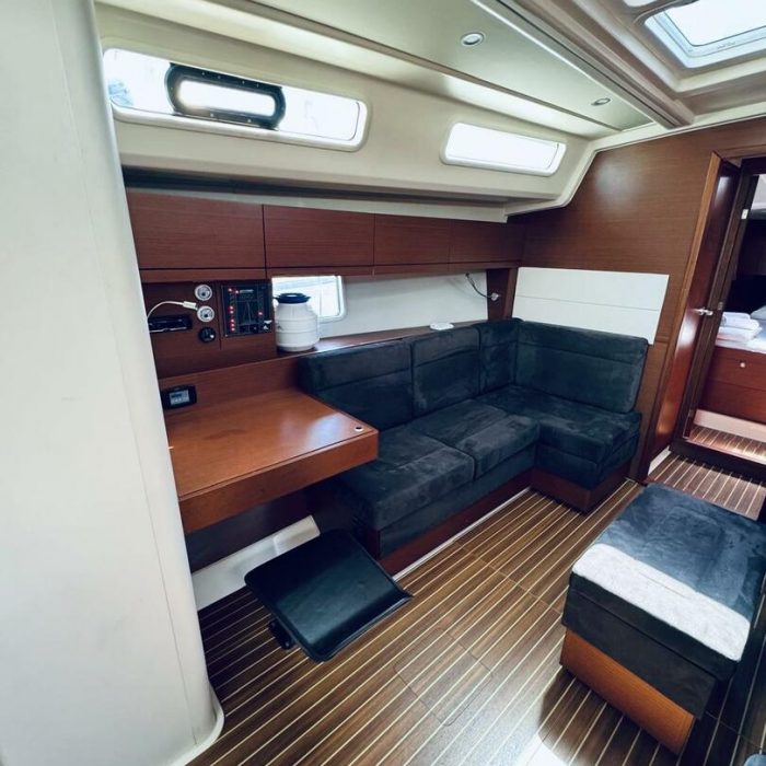 Delta | Hanse 458 photo 5