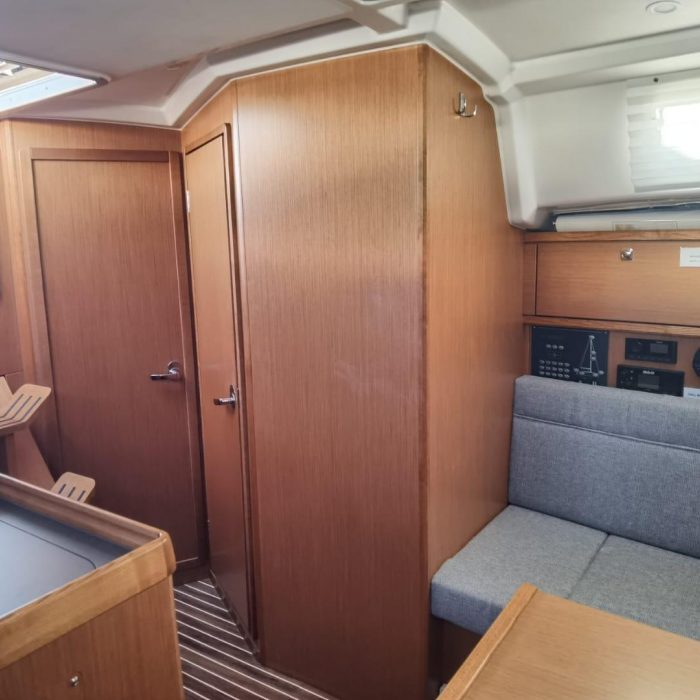 Happy | Bavaria Cruiser 34 photo 4