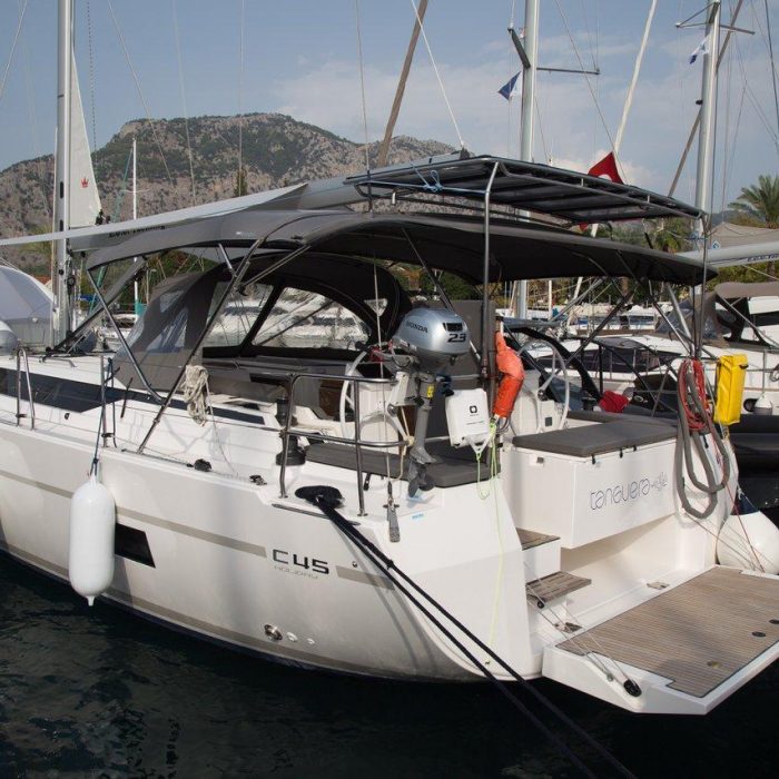 Tanguera | Bavaria C45 photo 1