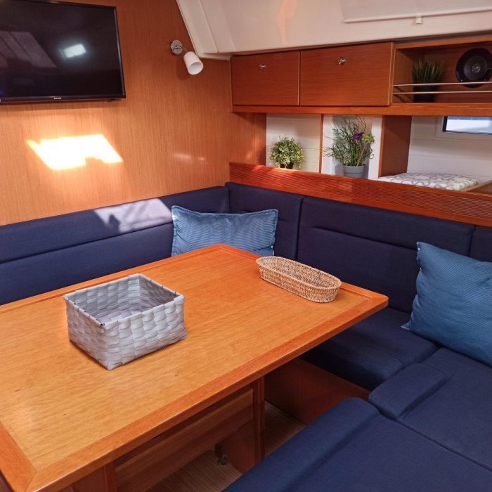 Saffron | Bavaria 45 Cruiser photo 20