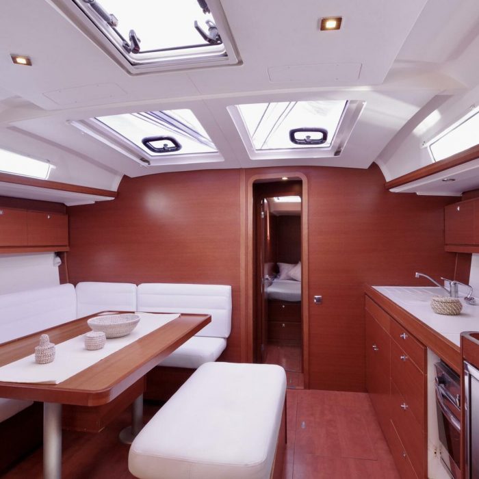 Asia - Solar Panel | Dufour 460 Grand Large photo 4