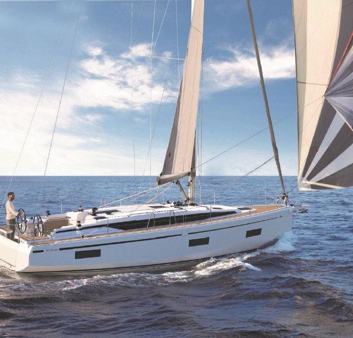 7 Iles | Bavaria C42 photo 1
