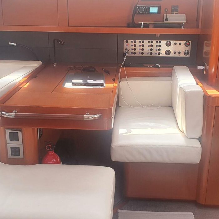 Premium + | Oceanis 60 photo 18