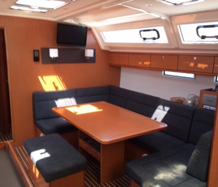 Prosecco | Bavaria Cruiser 46 photo 4