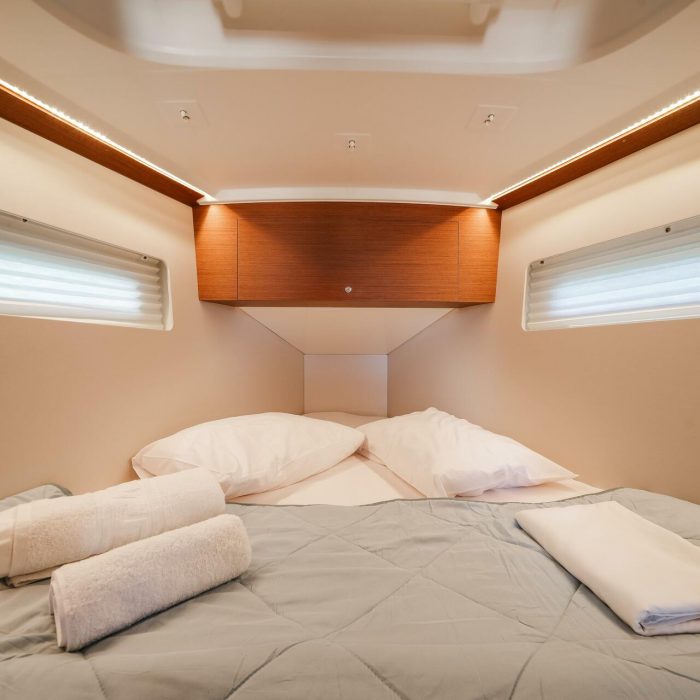 NorthWind 35 | Sun Odyssey 350 photo 16