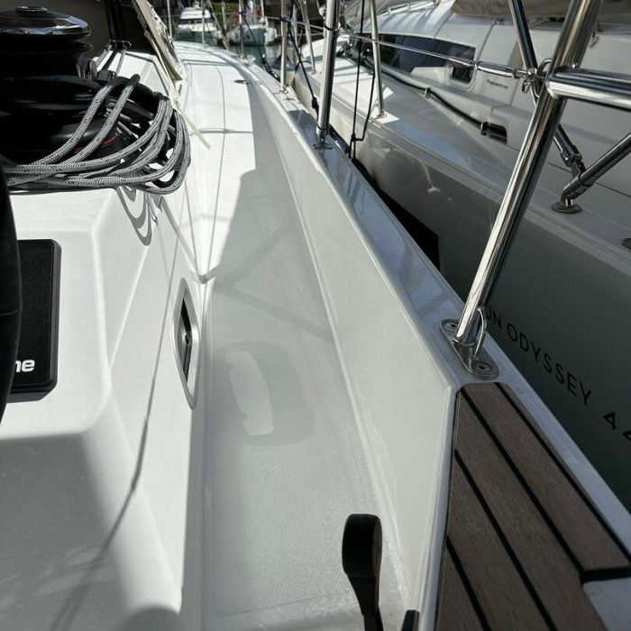 Bobo | Sun Odyssey 410 photo 2