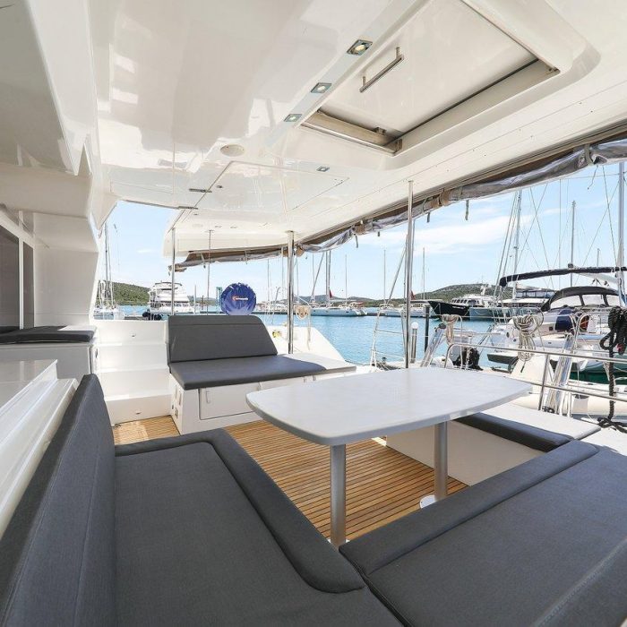 Fortuna | Lagoon 450 photo 7