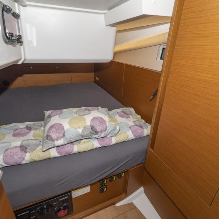 free elli | Sun Odyssey 440 - 4 cab. photo 18 free elli | Sun Odyssey 440 - 4 cab. photo 18