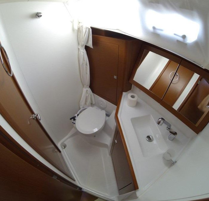 Neška II | Oceanis 45 photo 23