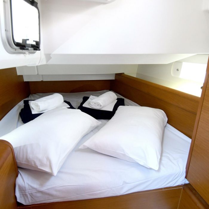 Kiss Kiss | Sun Odyssey 419 photo 16