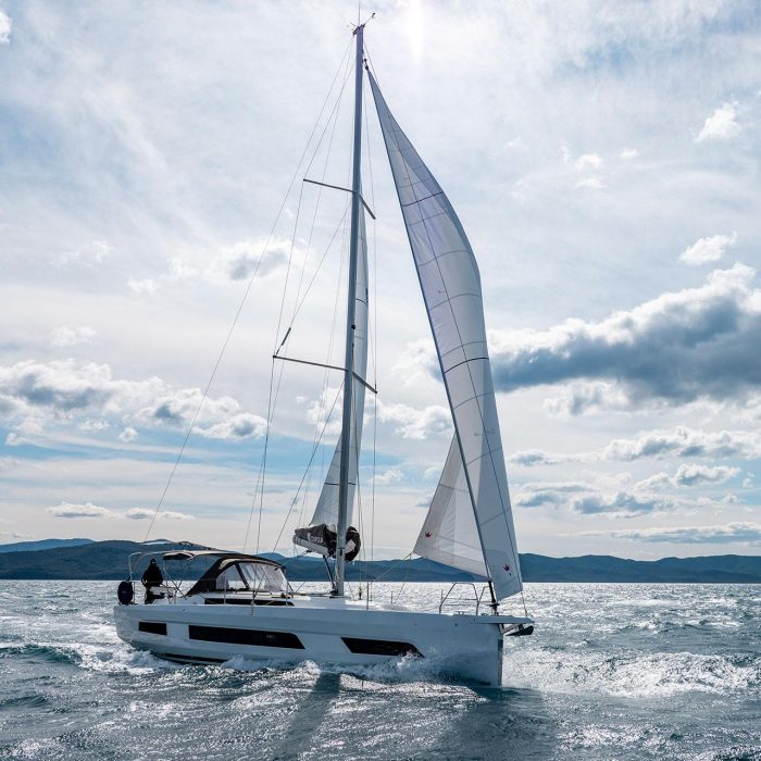 Stefy - Water maker, Solar Panel | Dufour 41 photo 4