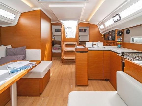 Chimera | Sun Odyssey 410 photo 10 Chimera | Sun Odyssey 410 photo 10