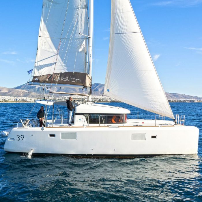 Catanoo | Lagoon 39 photo 2