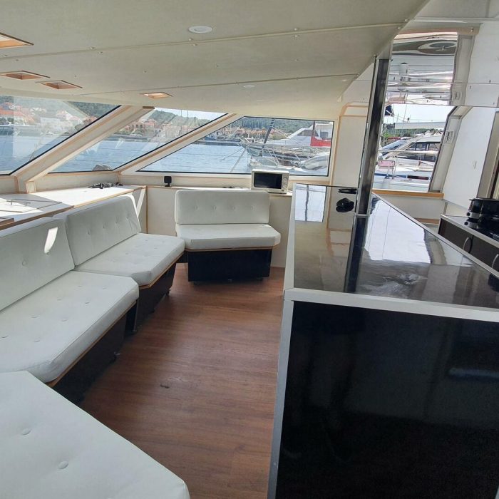UPWIND 50 | Catamaran photo 20