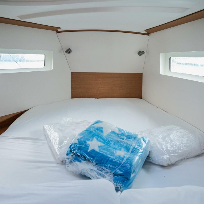 Phoenix - Comfort line | Sun Odyssey 380 photo 13