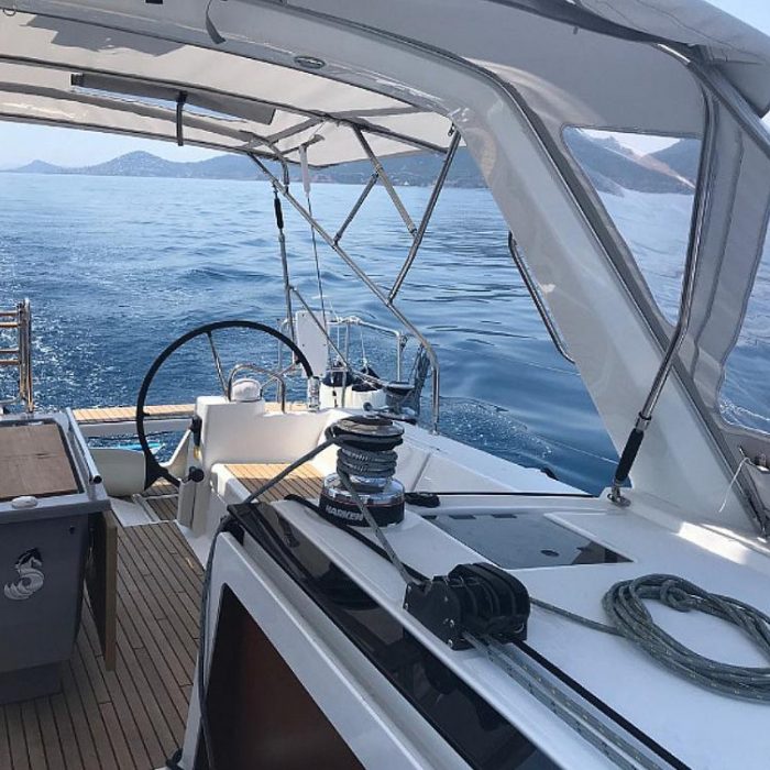 Atlantica | Oceanis 45 photo 4