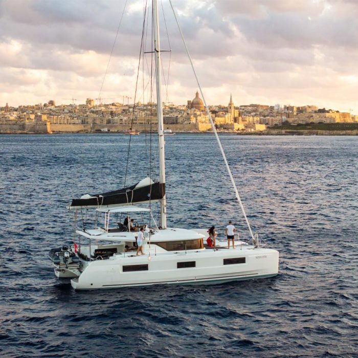 Premium | Lagoon 46 photo 4