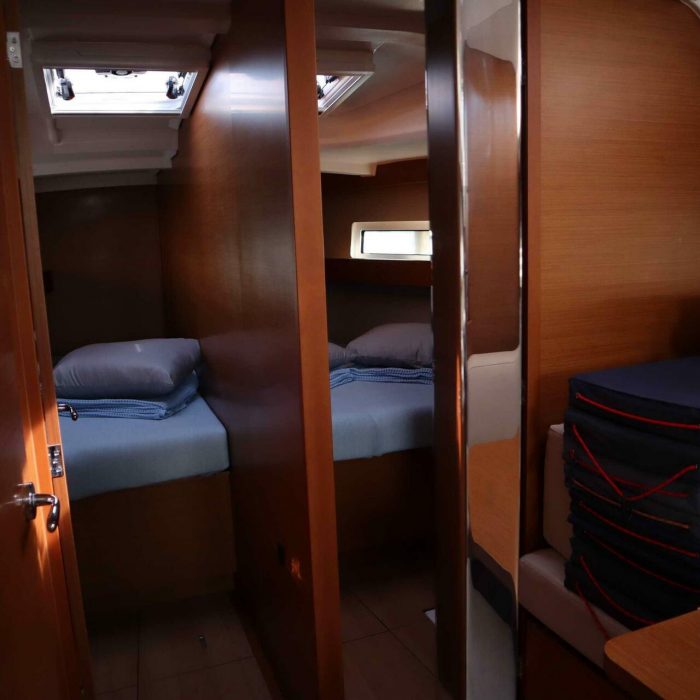 Diamond | Sun Odyssey 440 photo 21 Diamond | Sun Odyssey 440 photo 21
