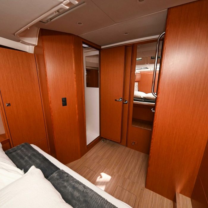Efix | Bavaria C45 photo 38