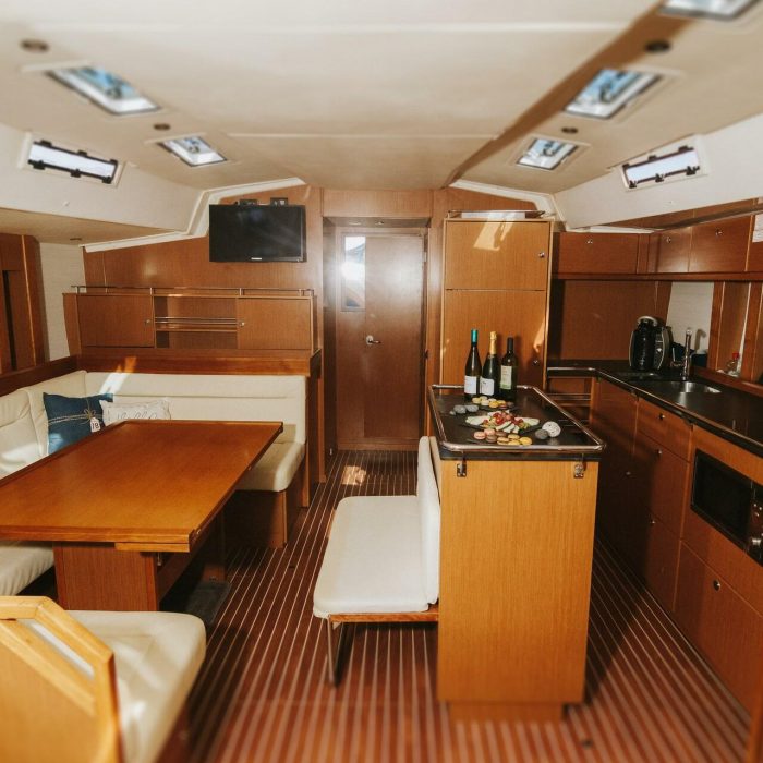 Lady Sunshine | Bavaria 55 Cruiser photo 4