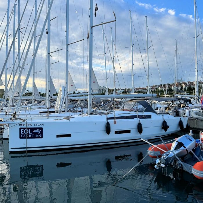 Levan | Dufour 430 photo 10