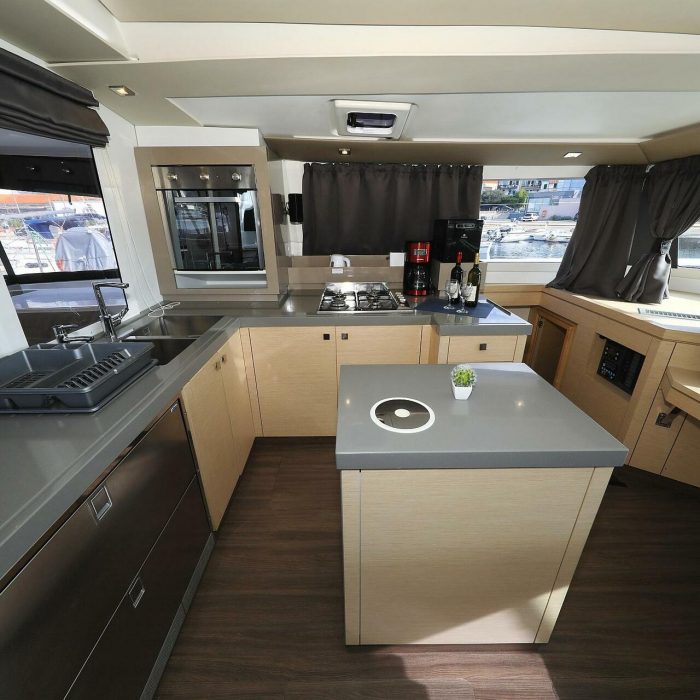 Aquarius | Fountaine Pajot Saona 47 Quintet photo 5