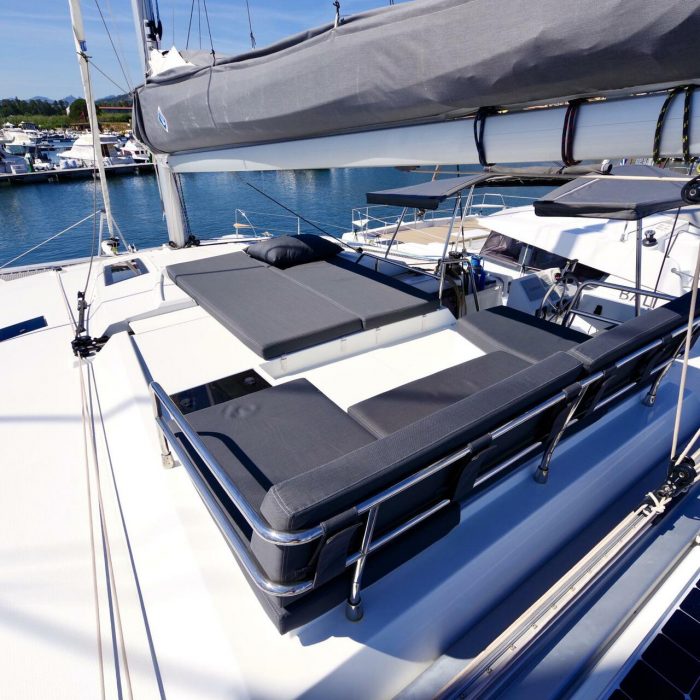 ORSA 3 - A/C, Generator, Water maker | Saona 47 photo 13