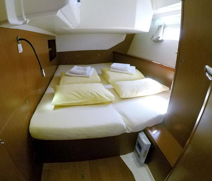 Neška II | Oceanis 45 photo 16