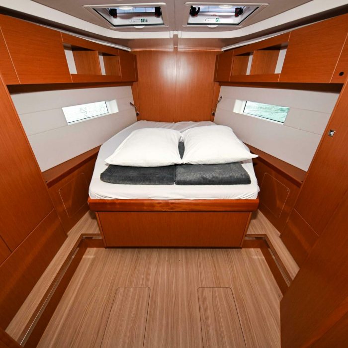 Efix | Bavaria C45 photo 35