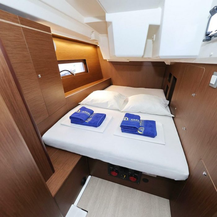 Zeppelin | Oceanis 46.1 photo 29