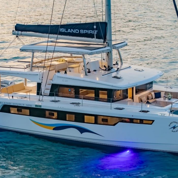 Electric E-Motion | Island Spirit 525E photo 3