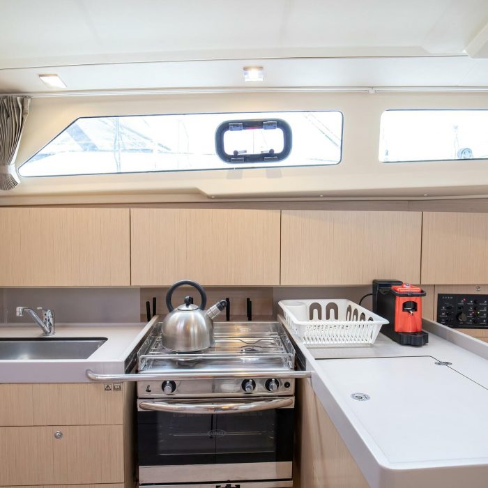 Arianna - Standard line | Oceanis 41.1 photo 24