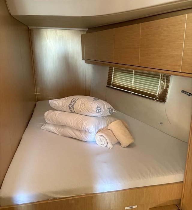 Ara | Bavaria C46 photo 12