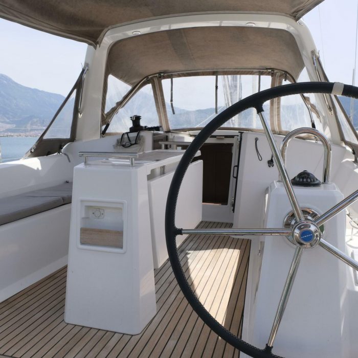 TRITON 89 | Oceanis 38.1 photo 37