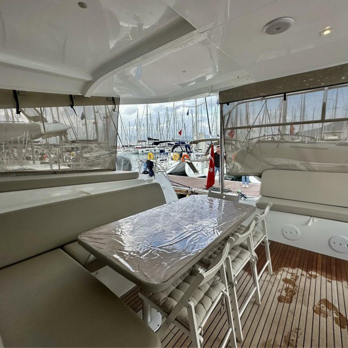 Sail Arcturus | Lagoon 42 photo 9