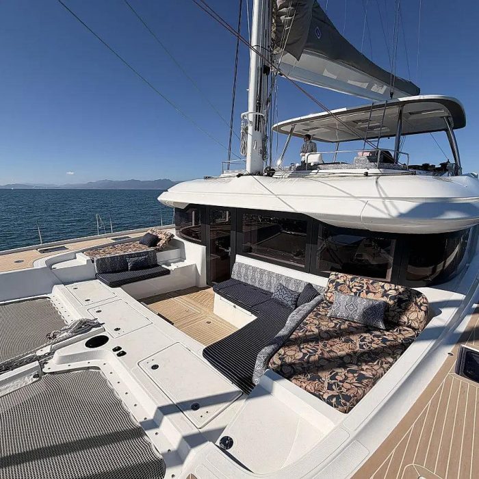 Nama | Lagoon 60 photo 14